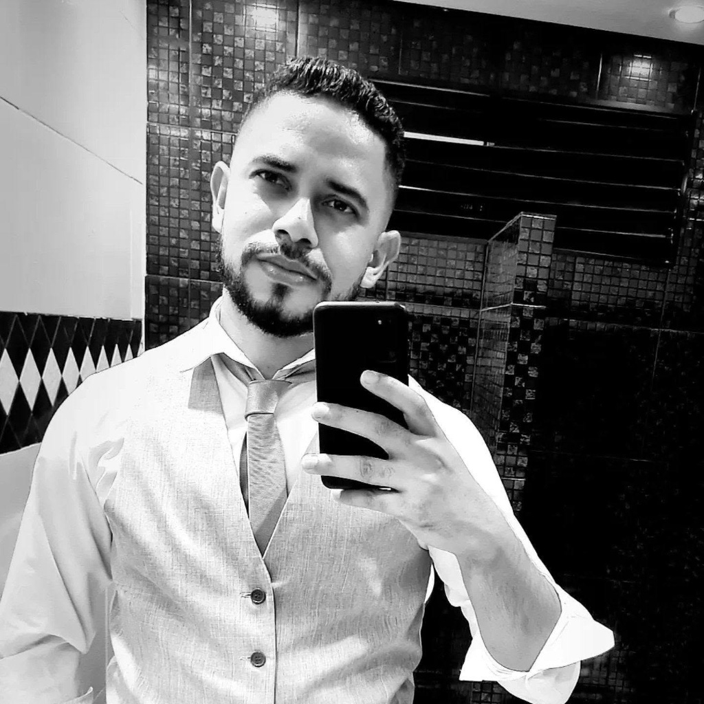 DOUGLAS SANTOS